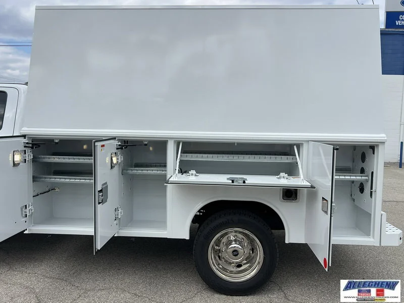 New 2026 Oxford White Ford F-550® XL image 9