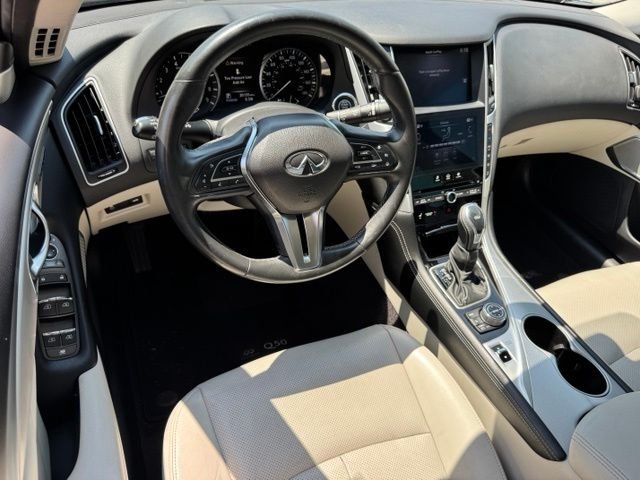 Used 2022 Grand Blue INFINITI LUXE image 17