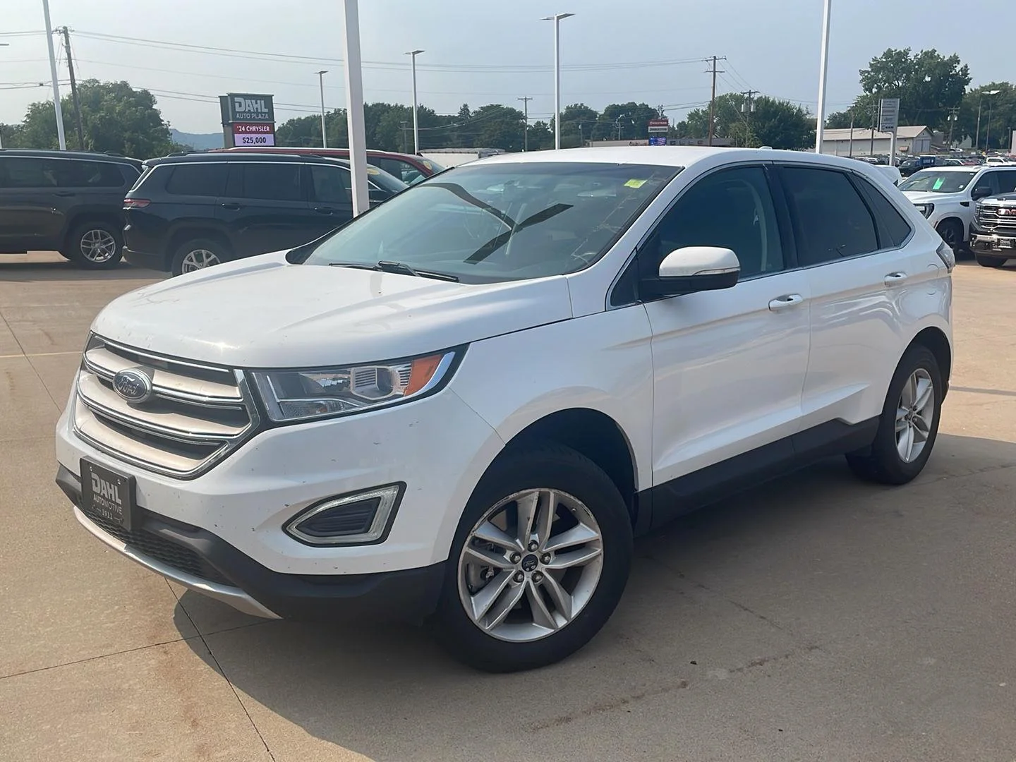 Used 2017 White Ford SEL image 7