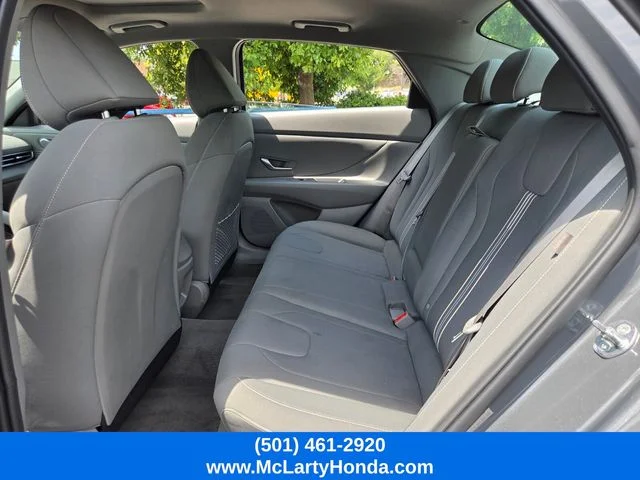 Used 2025 Gray Hyundai SEL Convenience image 13