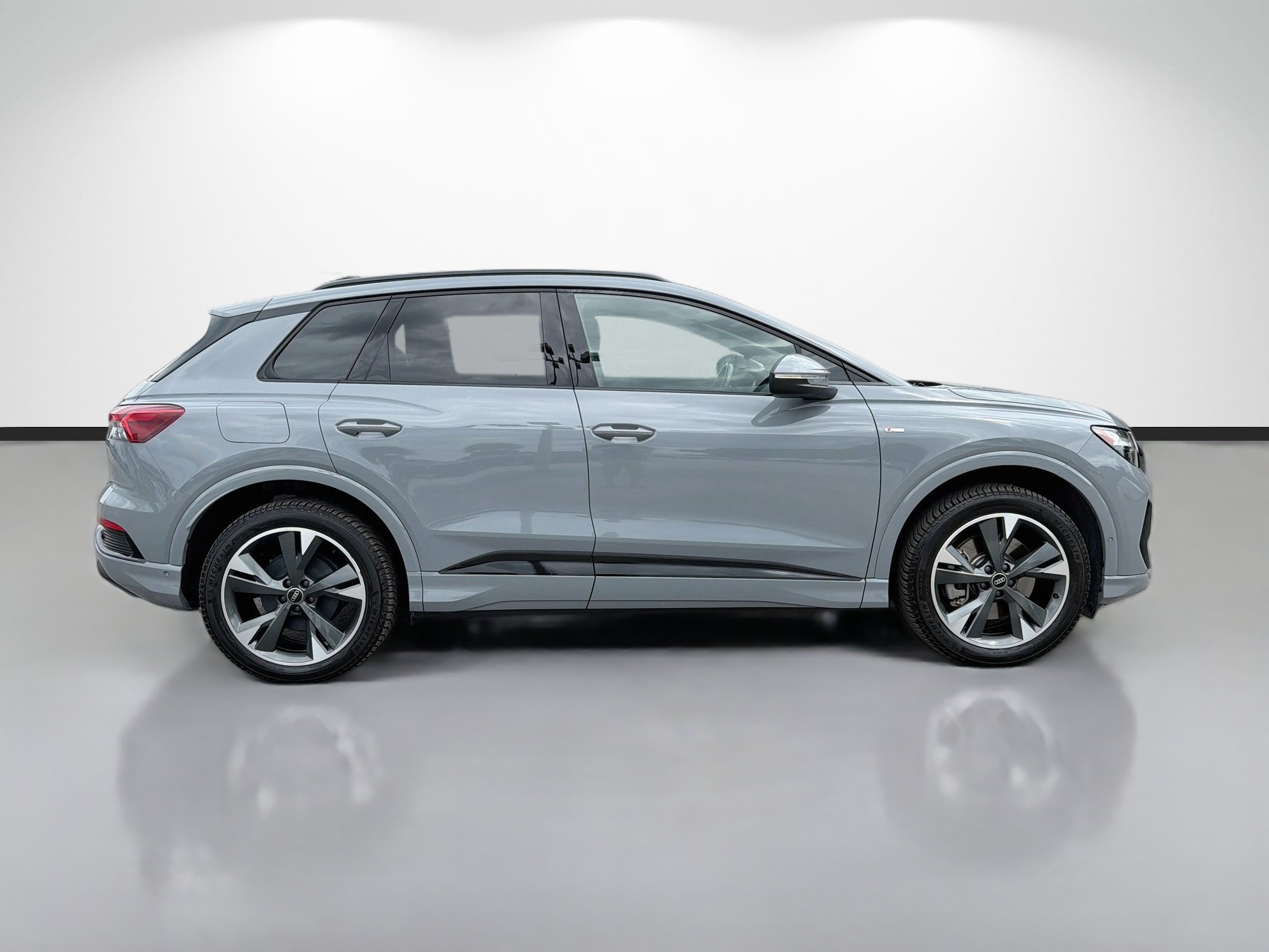Used 2023 Audi Q4 e-tron Premium Plus with VIN WA1L2BFZXPP073932 for sale in Tampa, FL