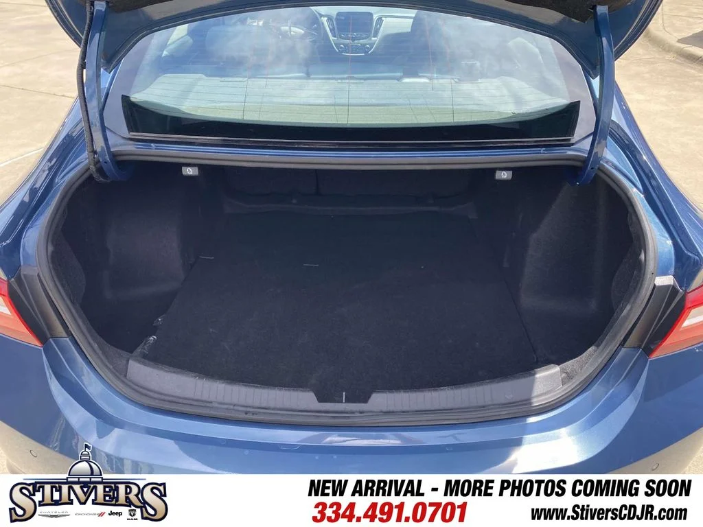 Used 2025 Blue Chevrolet LT image 13