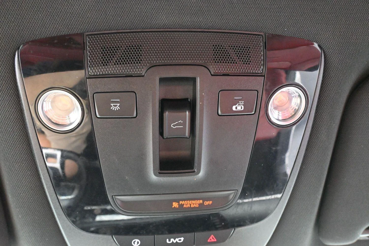 Used 2022 Glacial White Pearl Kia GT-Line image 30