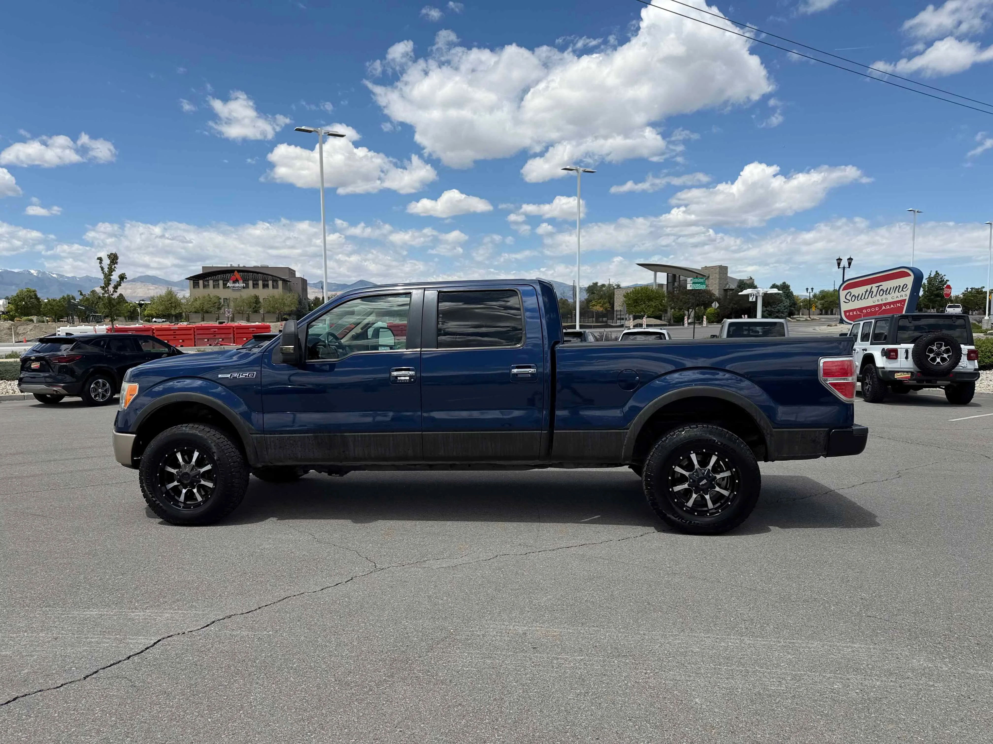 Used 2011 Blue Ford FX4 image 2