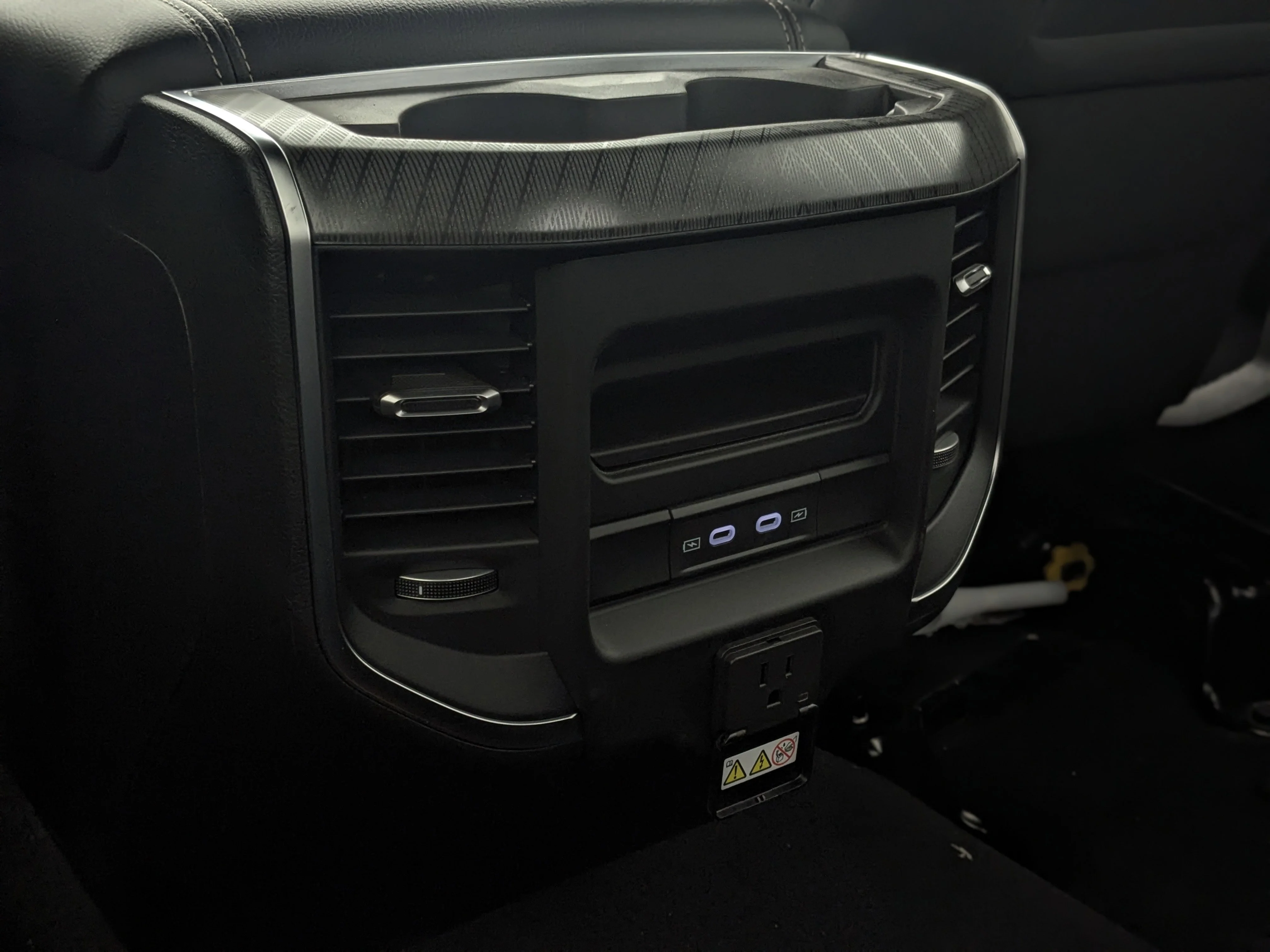 New 2026 White RAM Big Horn - Level 2 Plus Grp - Max Tow Pkg - Sport Appearance Pkg - Cummins HO Diesel - Dually image 28