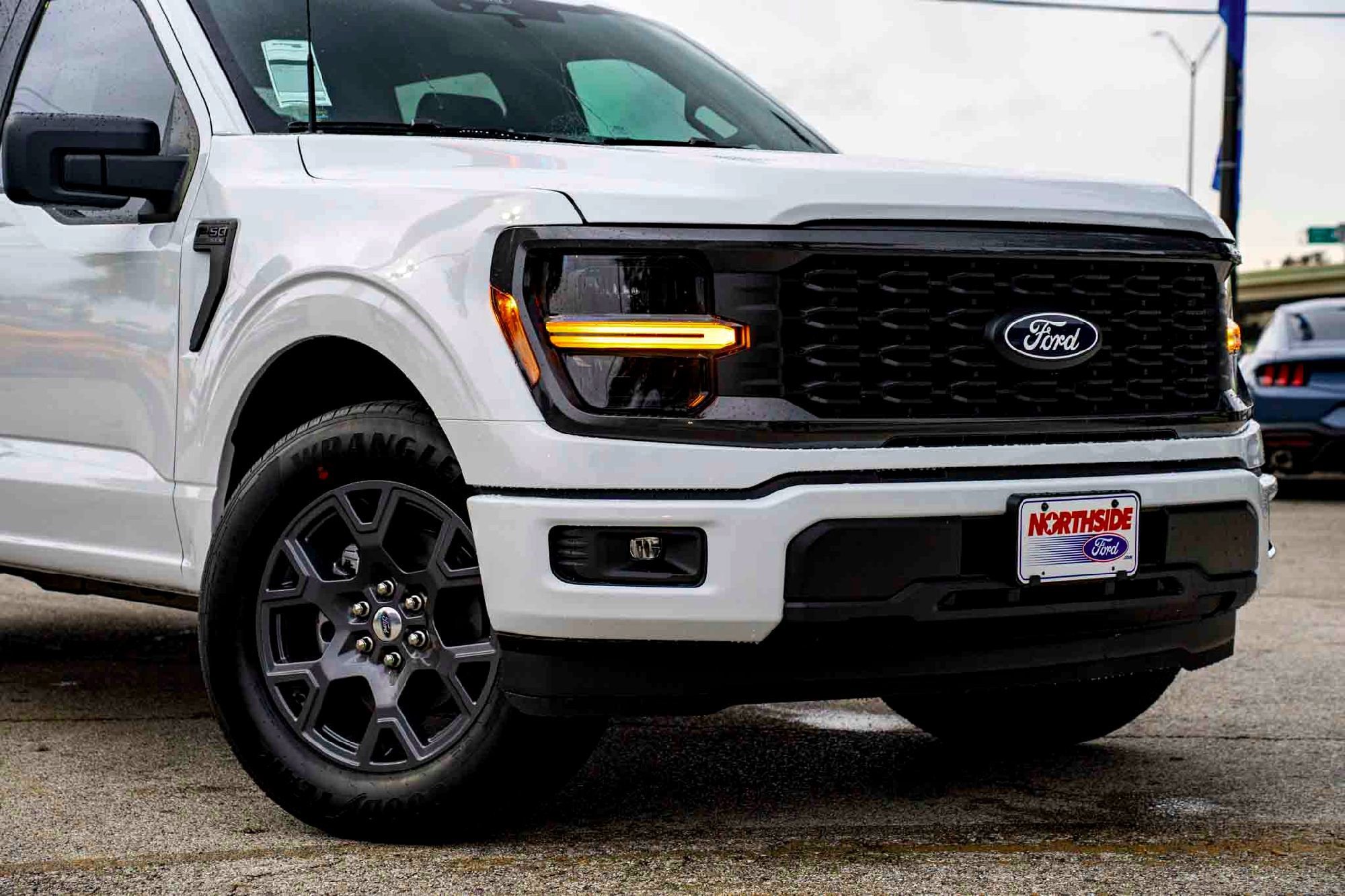 New 2026 Oxford White Ford STX image 3