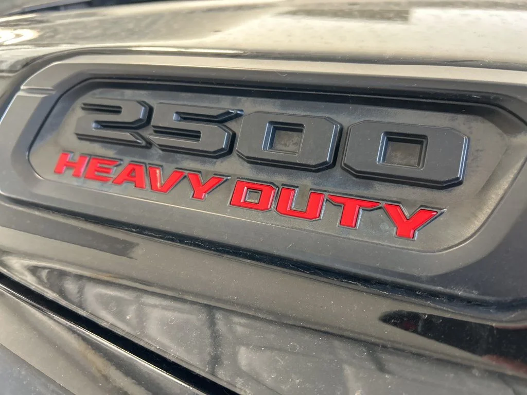 Used 2021 Diamond Black Ram Laramie image 28