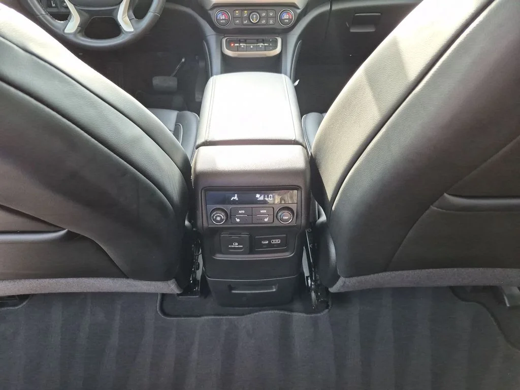 Used 2021 Black GMC Denali image 33