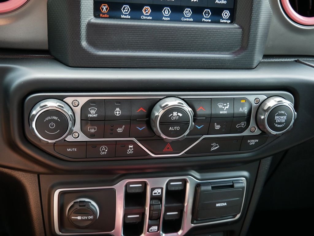 Certified Used 2020  Jeep Unlimited Sport image 23