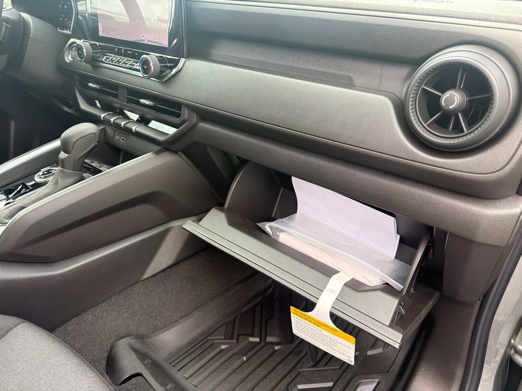 2026 Chevrolet Colorado Work Truck - Photo 31