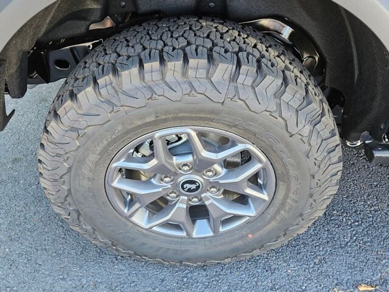 New 2025 Carbonized Gray Metallic Ford Badlands® image 18