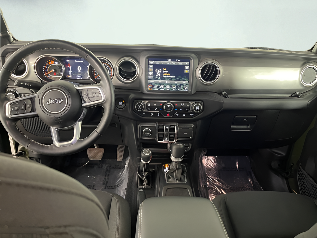 Used 2021 Green Jeep Unlimited Sahara image 17