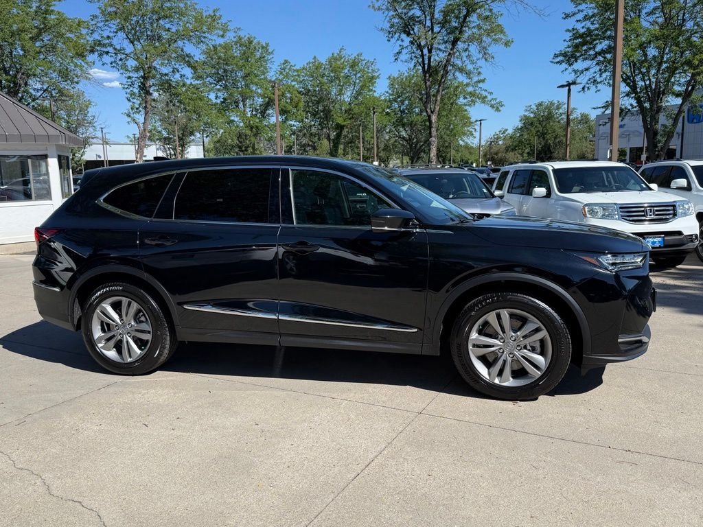 Certified Used 2026 Majestic Black Pearl Acura Base image 5