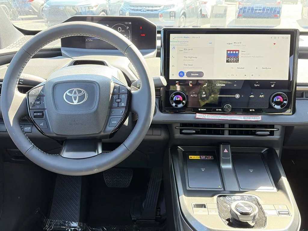 New 2026 Wind Chill Pearl Toyota XLE image 20