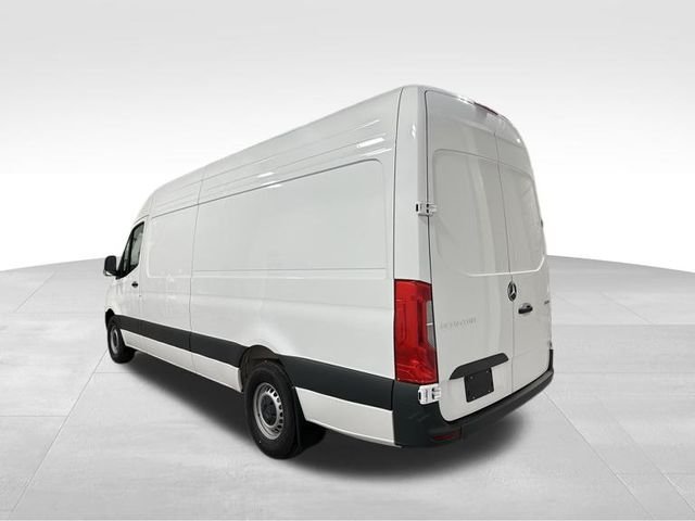New 2026  Mercedes-Benz Cargo 170 WB image 8
