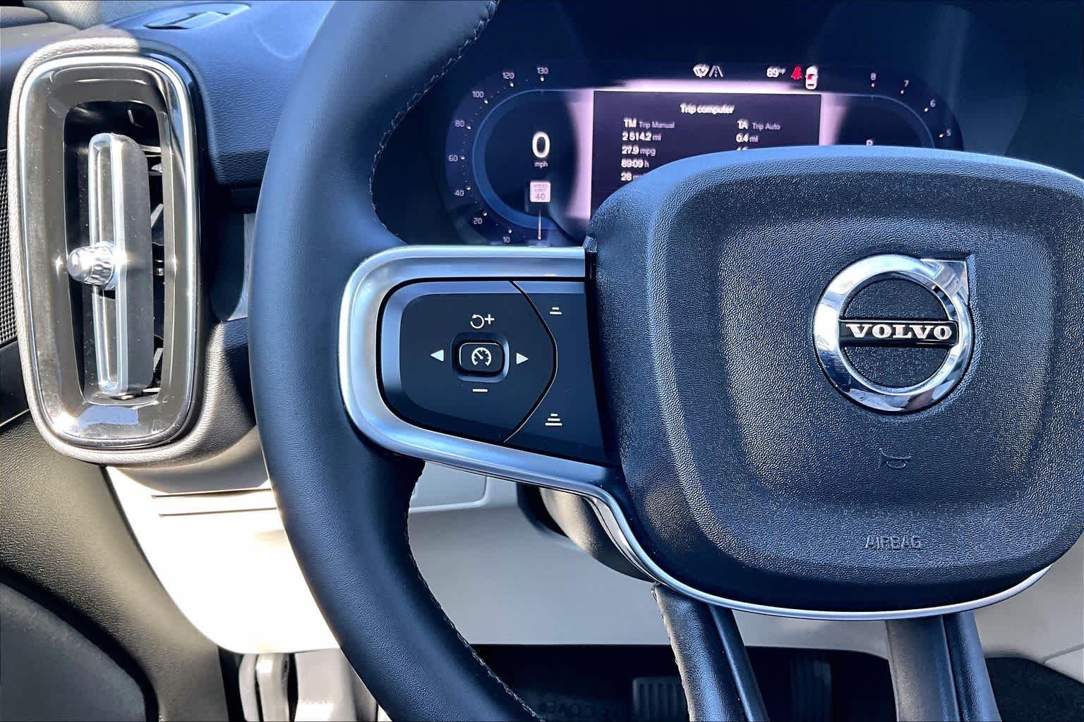 Used 2023 Silver Dawn Metallic Volvo Plus Dark Theme image 24