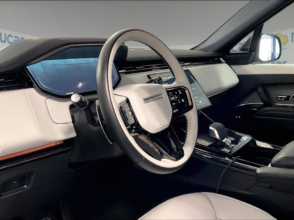 Used 2025 Gray Land Rover Dynamic SE image 6