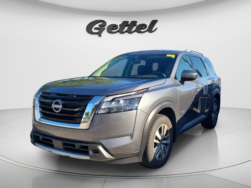 2025 Nissan Pathfinder SL 2WD's photo
