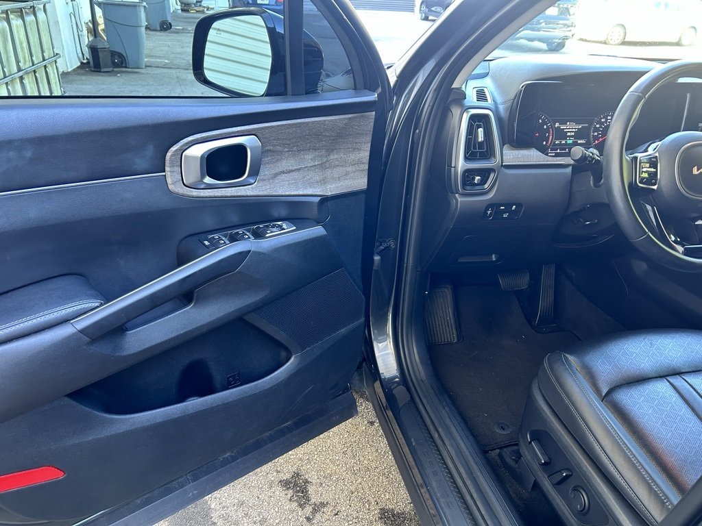 2022 Kia Sorento EX photo 4