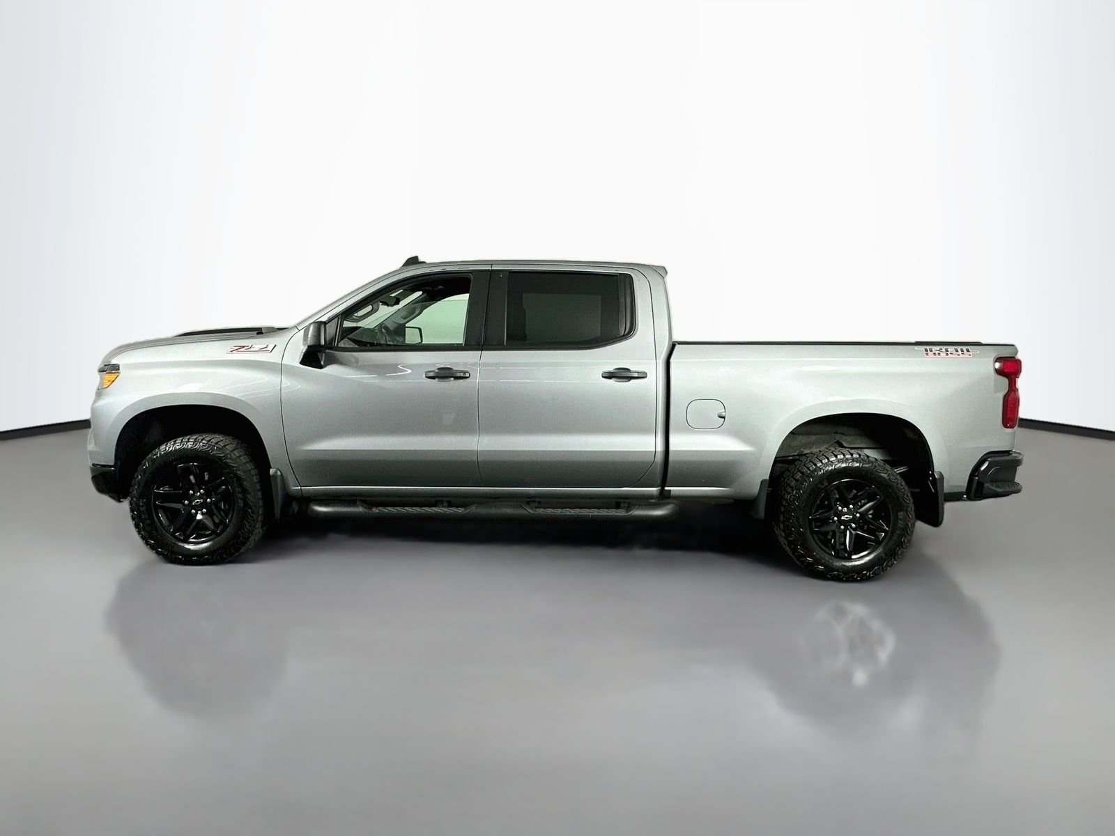 Used 2024 Sterling Gray Metallic Chevrolet Custom Trail Boss image 4