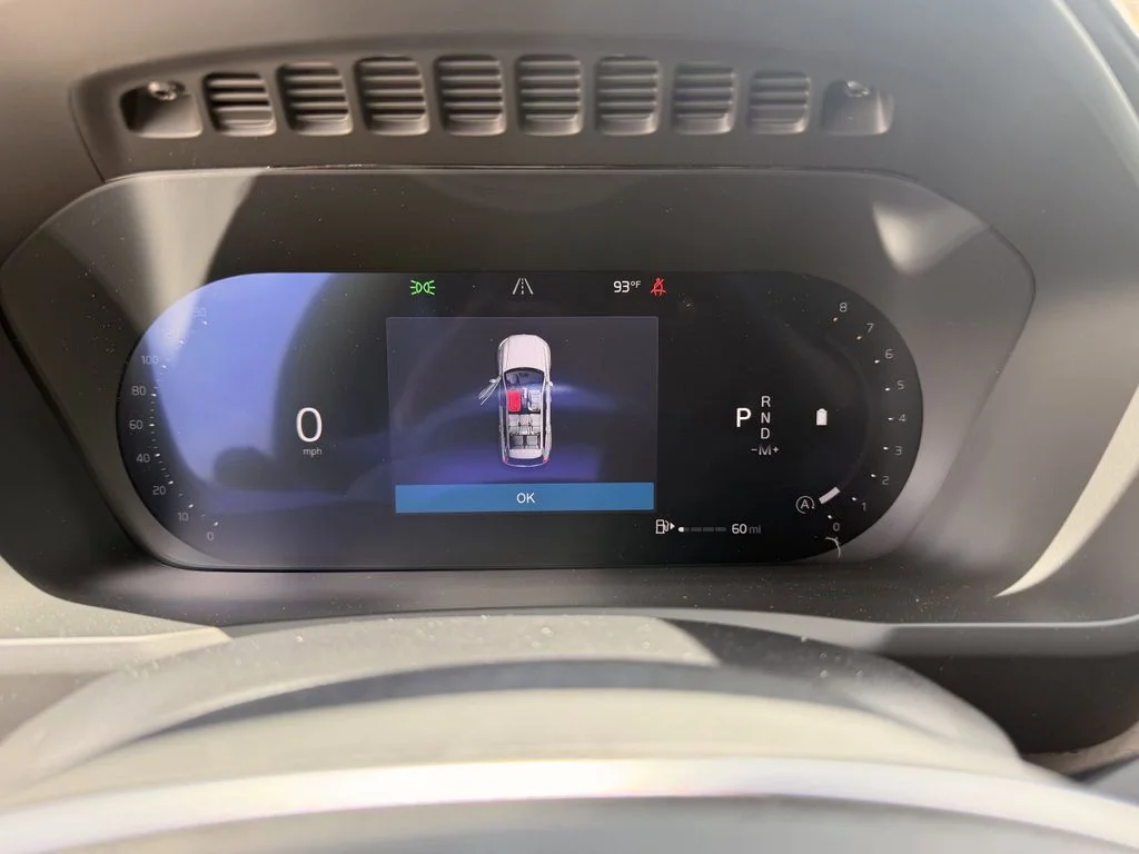 New 2026 Crystal White Volvo Core image 21