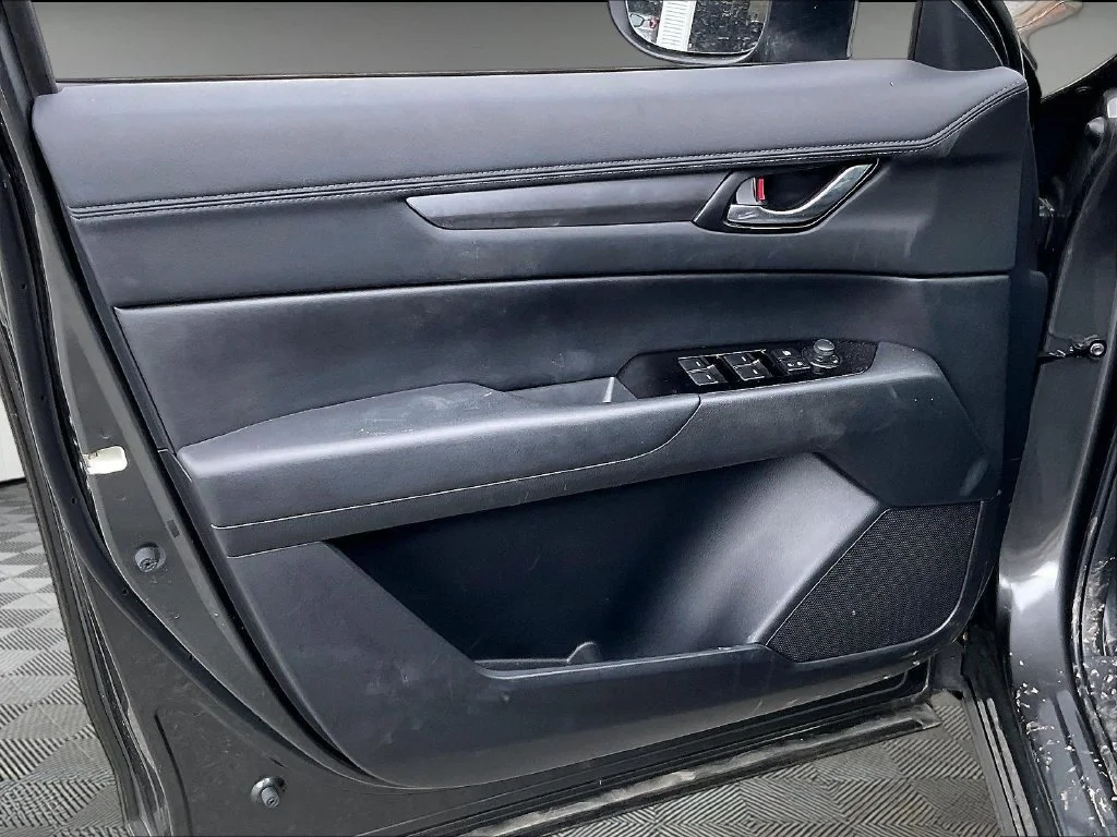 Used 2025 Machine Gray Metallic Mazda 2.5 S Select Package image 9