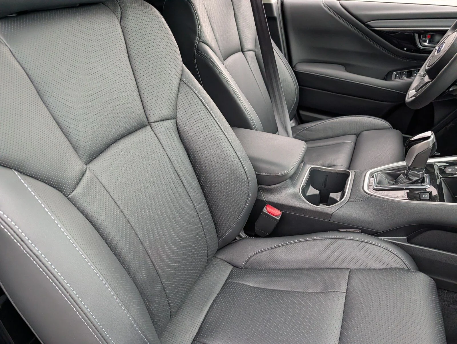 Used 2025 Silver Subaru Touring image 24