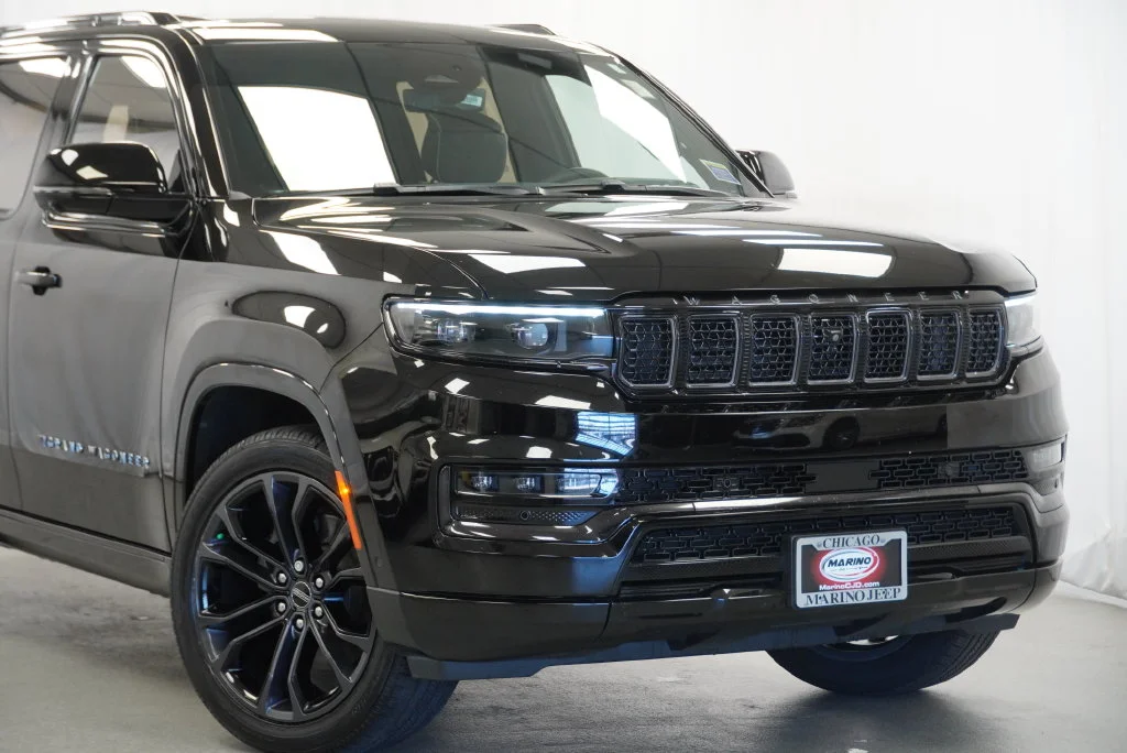 Used 2023 Black Jeep Series II image 6