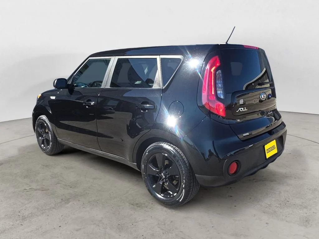 Used 2019 Black Kia Base image 7