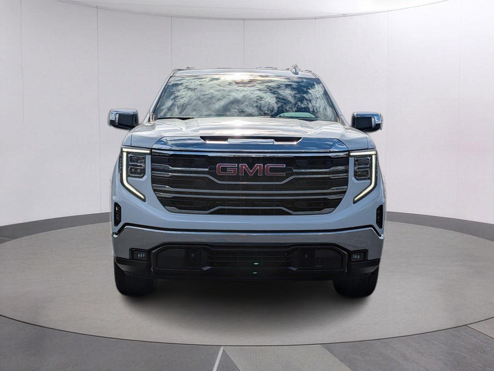 New 2026 Summit White GMC SLT image 9