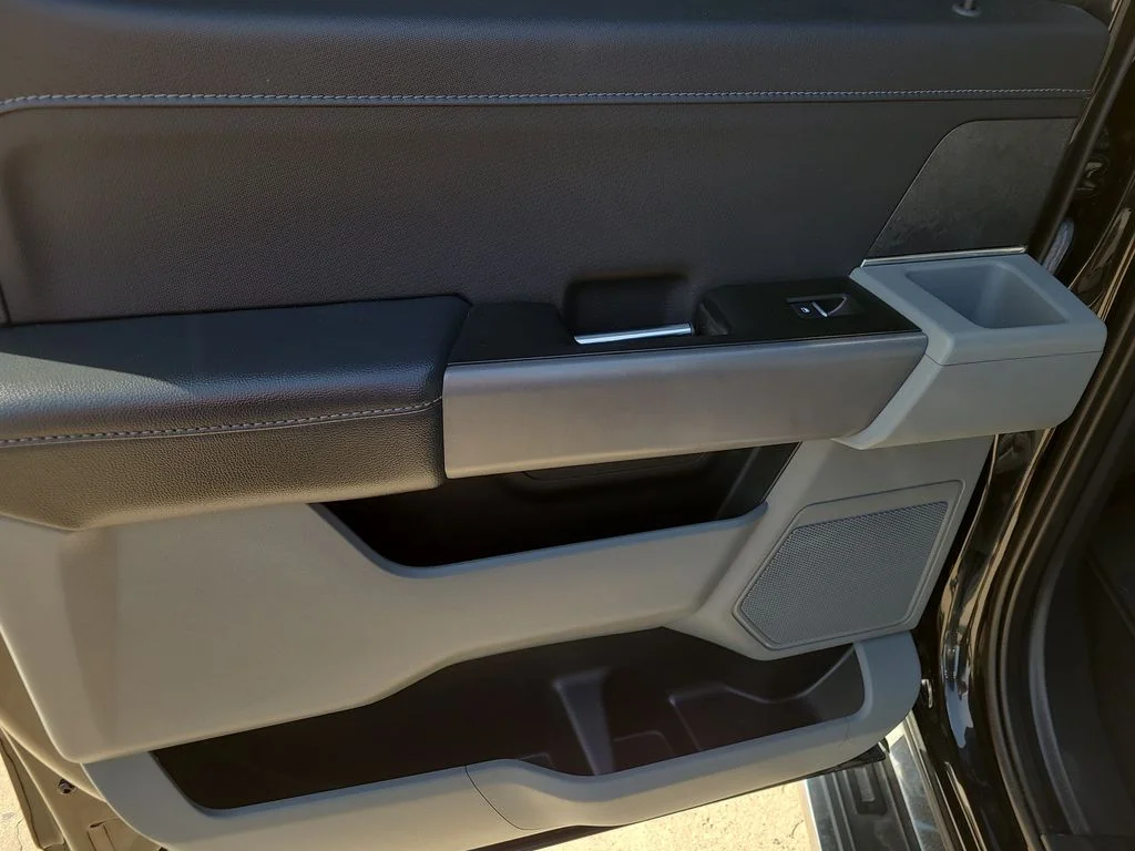Used 2024 Black Ford XLT image 14