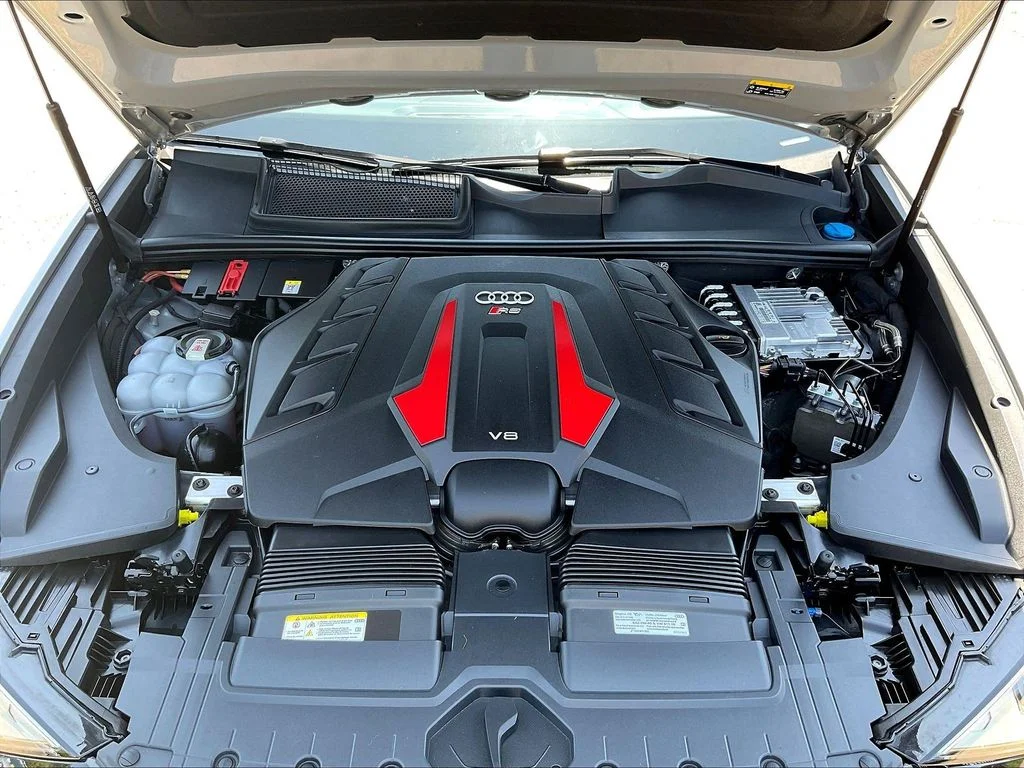 Used 2023  Audi 4.0T image 30