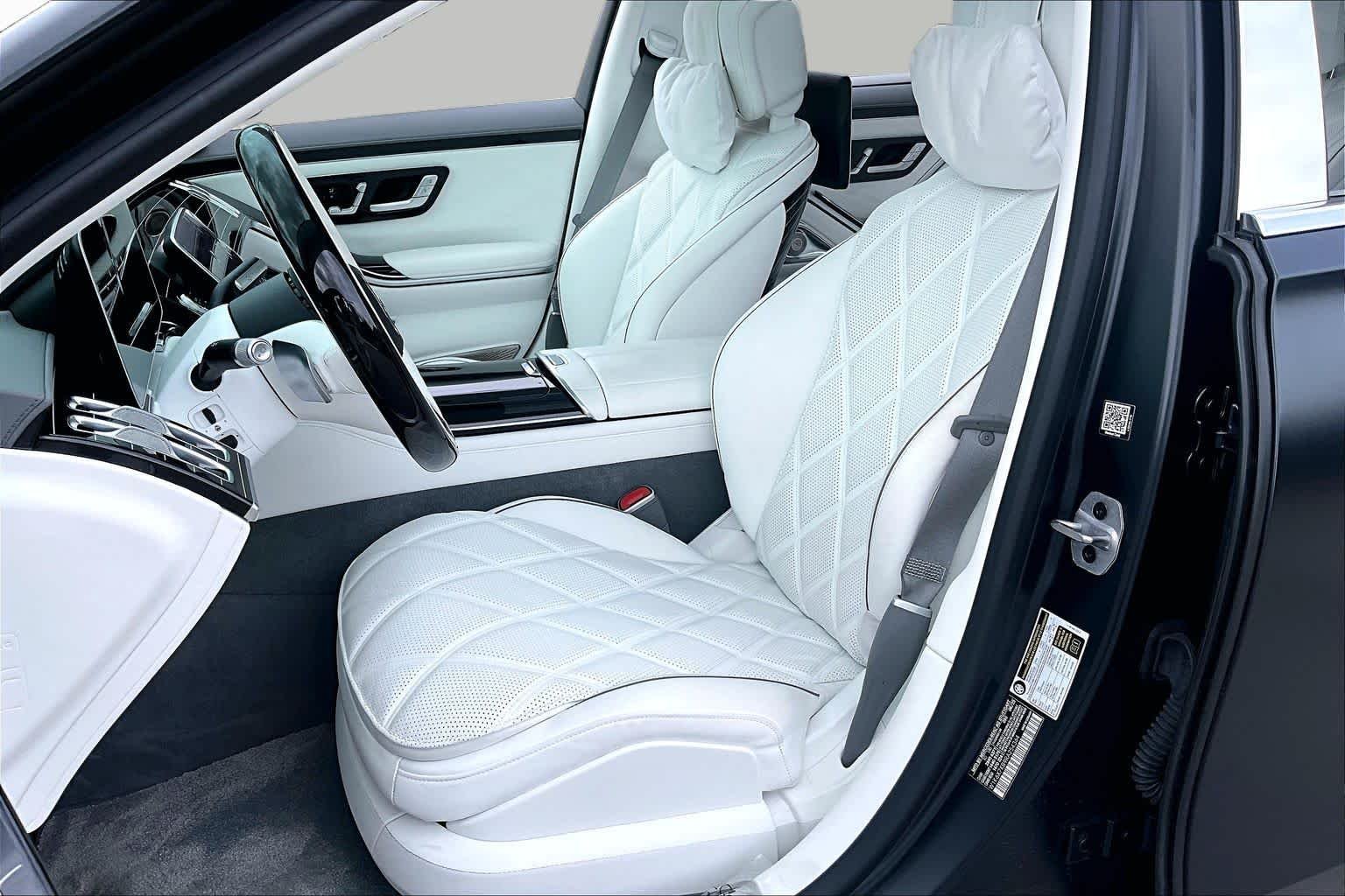 Used 2024 MANUFAKTUR Signature Night Black Magno Mercedes-Benz Maybach S 680 image 7