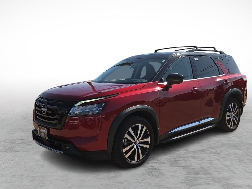 Used 2023 2 Tone Red / Black Roof Nissan Platinum image 5