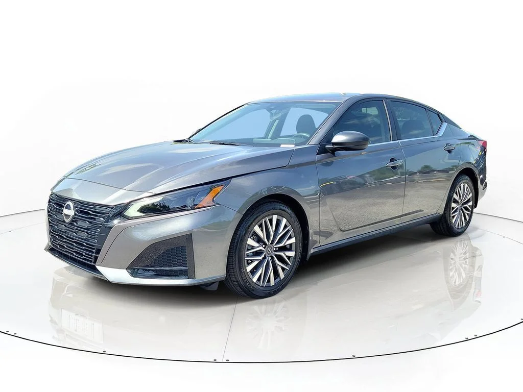 New 2026 Gray Nissan 2.5 SV image 4