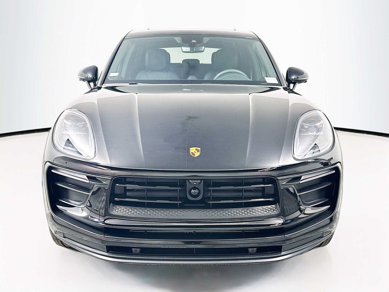 2025 Porsche Macan T - Photo 6