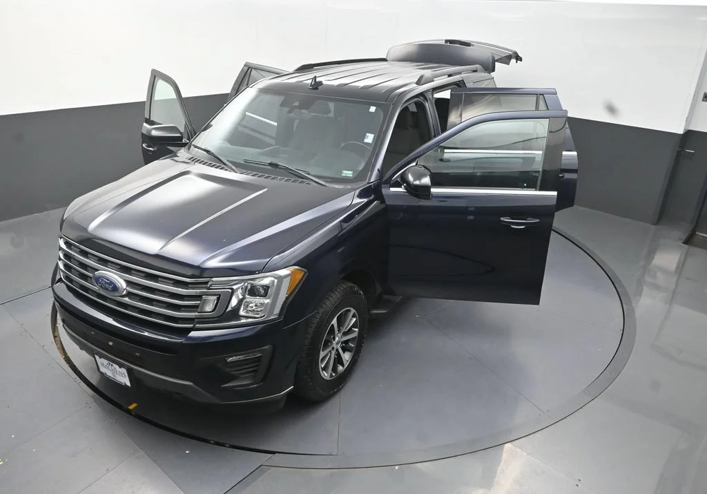 Used 2021 Blue Ford XL image 16