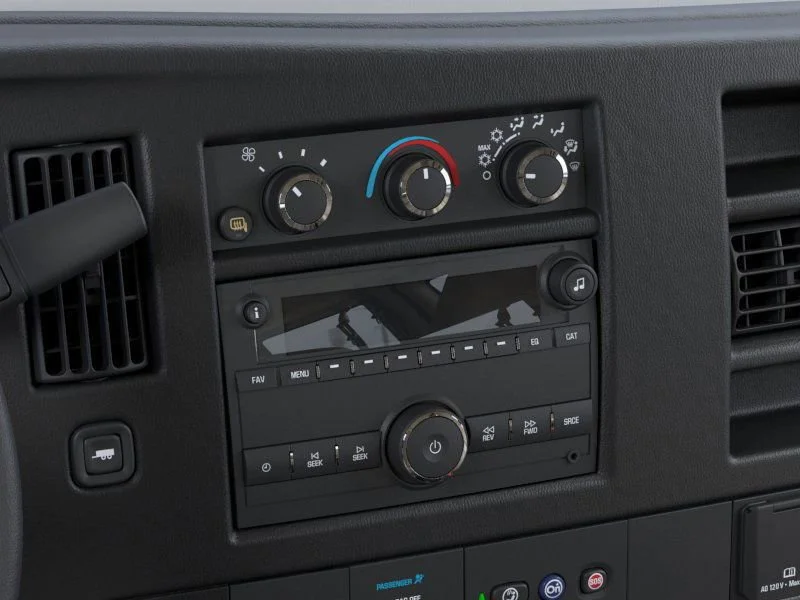 2025 GMC Savana Cargo Work Van - Photo 27
