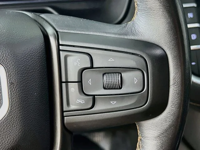Used 2023 Black GMC AT4 image 34