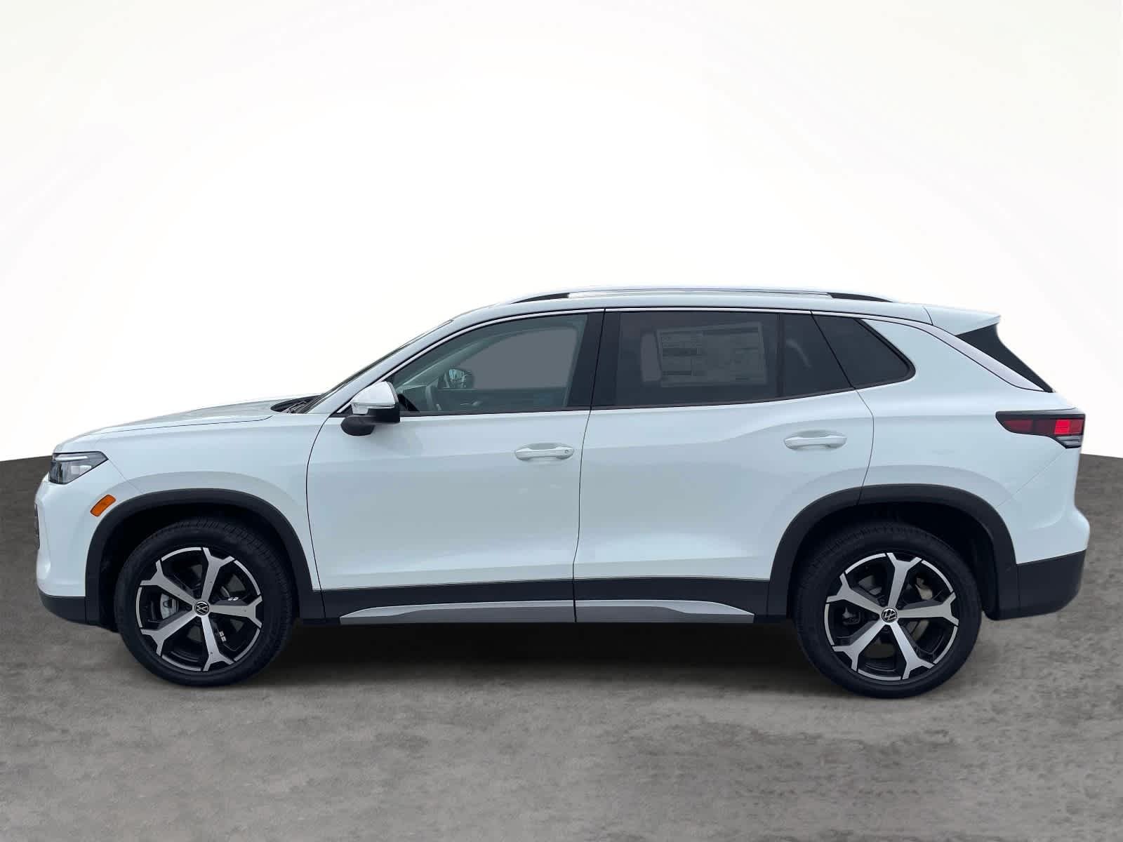 New 2026 Pure White Volkswagen SE image 6