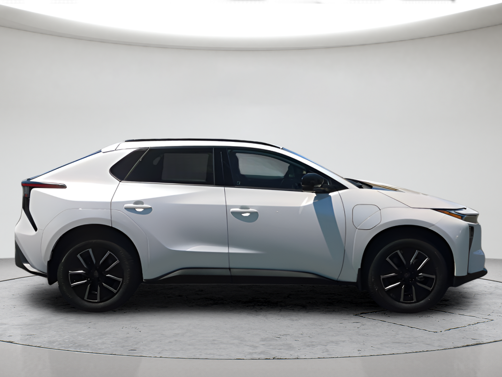 2026 Toyota bZ XLE - Photo 2
