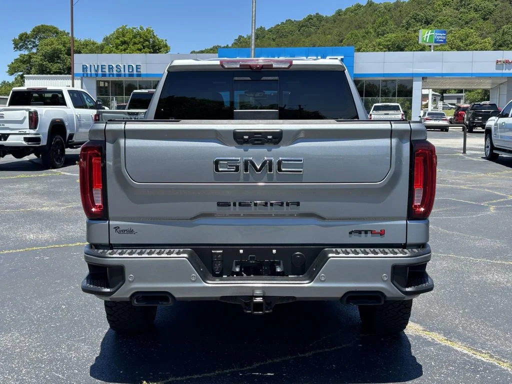 2024 GMC Sierra 1500 AT4 - Photo 8