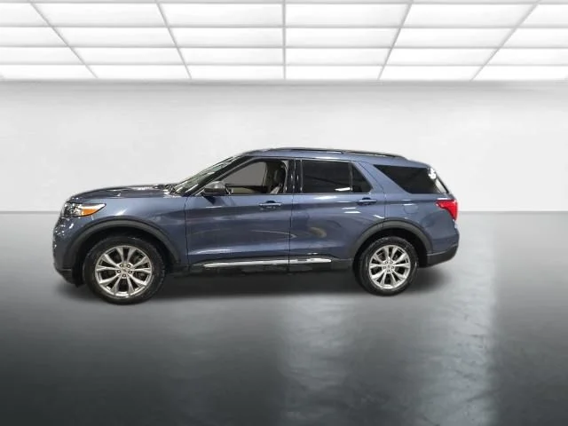 Used 2021 Blue Ford XLT image 8