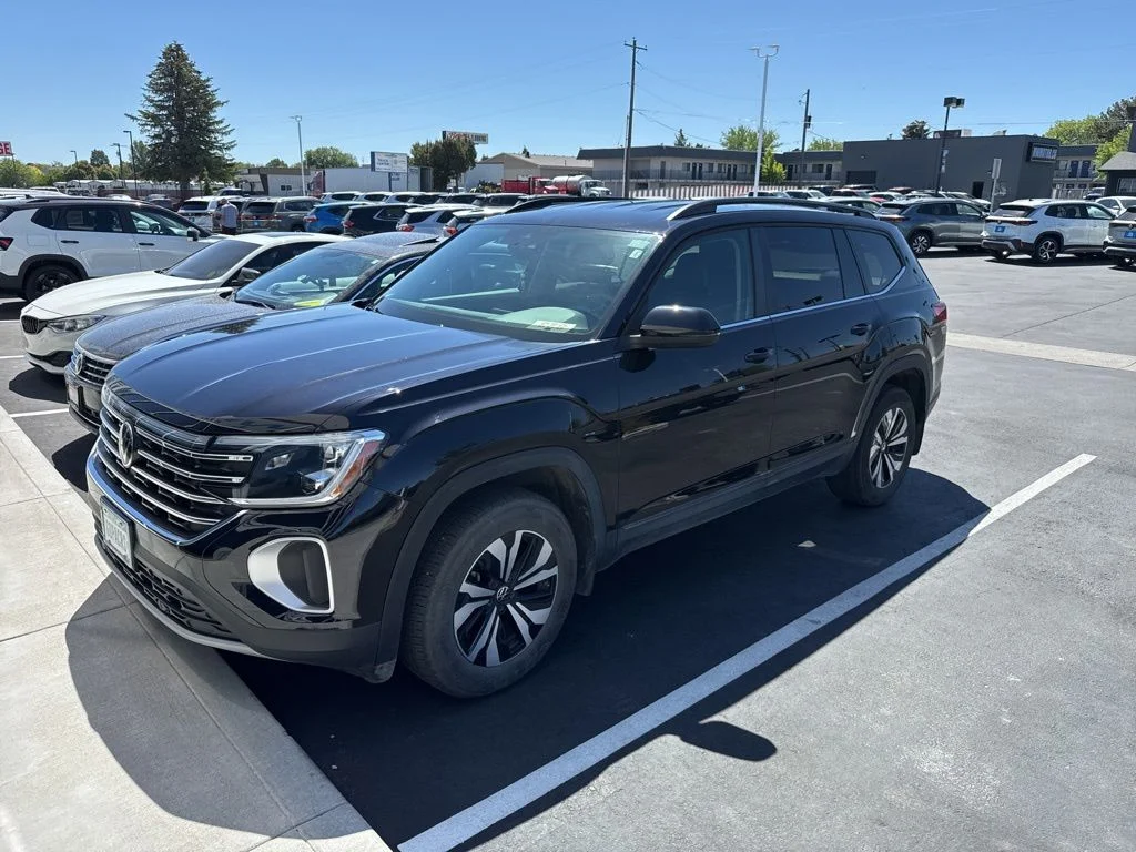 2025 Volkswagen Atlas 2.0T SE 4MOTION's photo