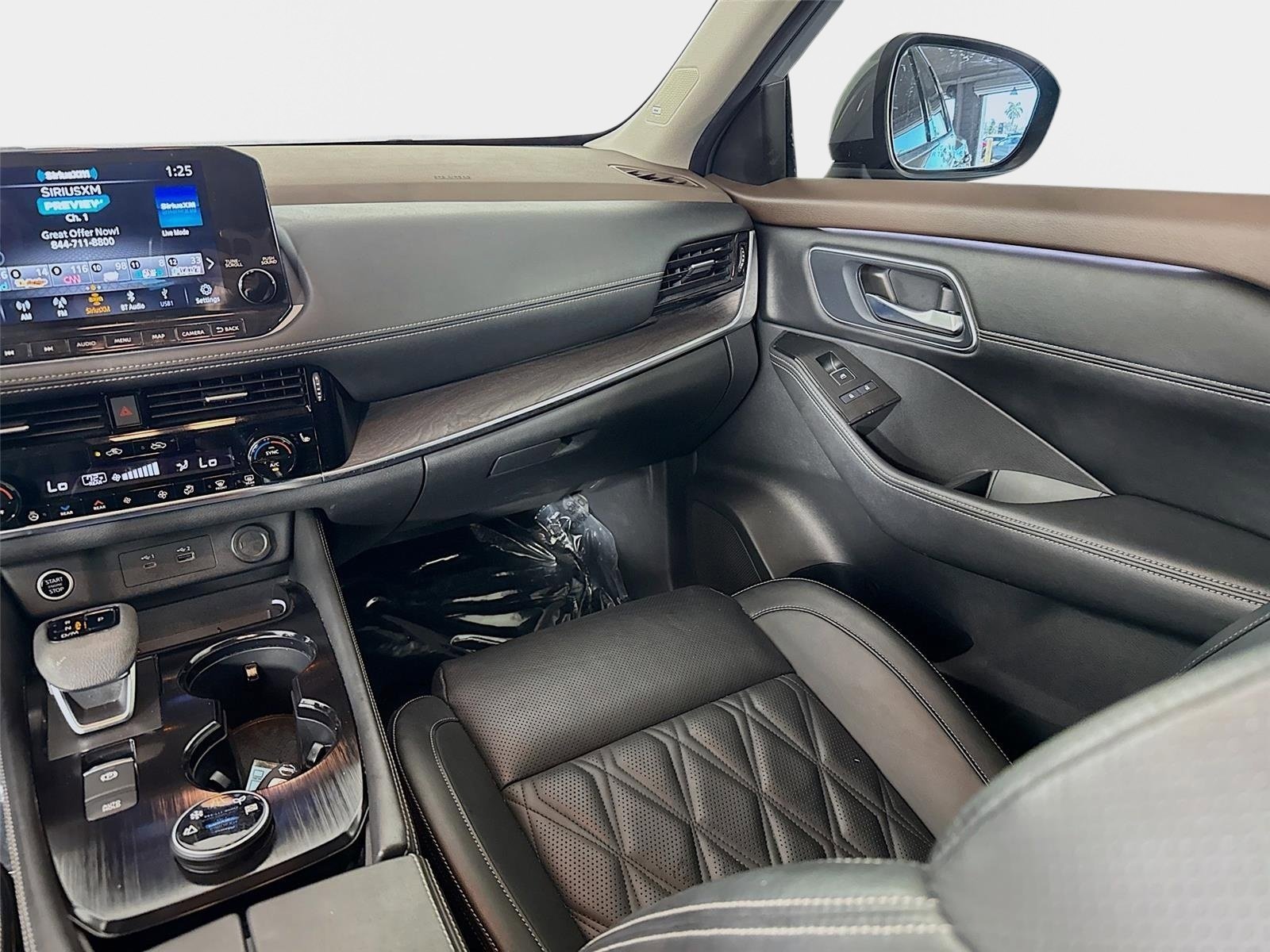Used 2021 Boulder Gray Pearl Nissan Platinum image 25