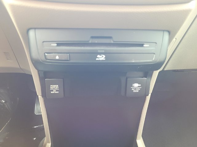 Used 2020  Honda Touring image 19