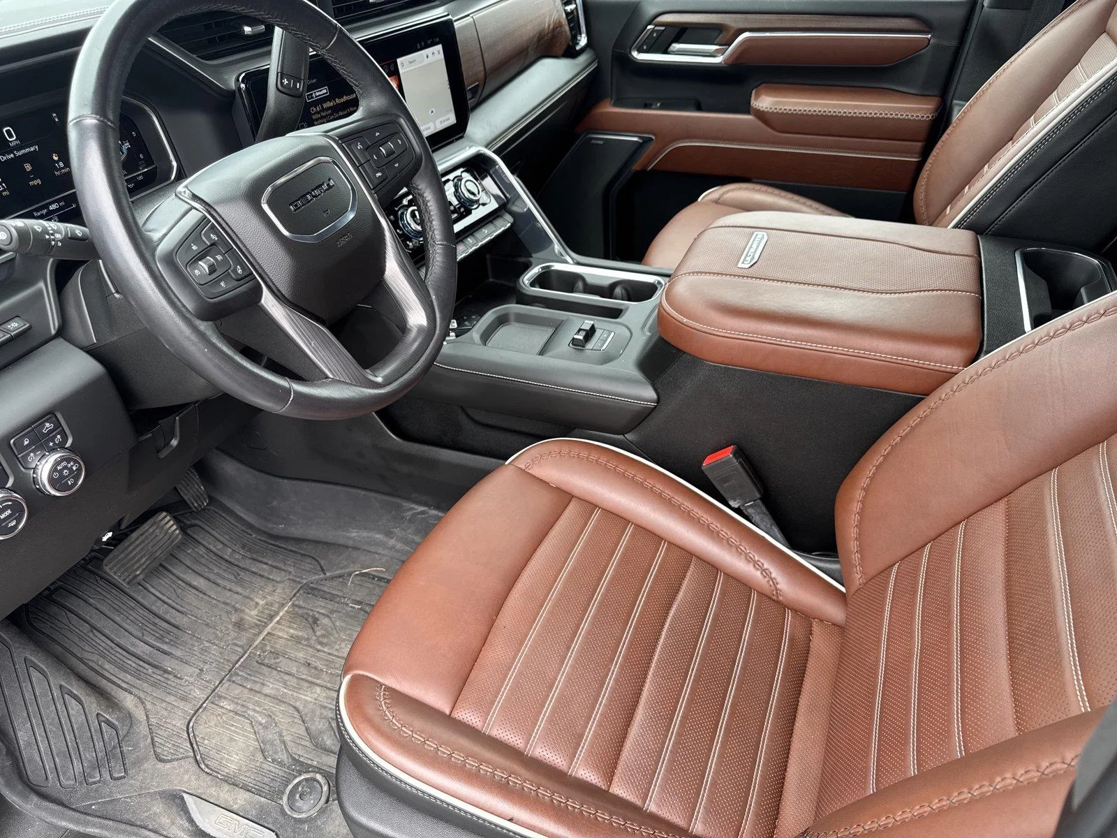 Used 2024 Onyx Black GMC Denali Ultimate image 10