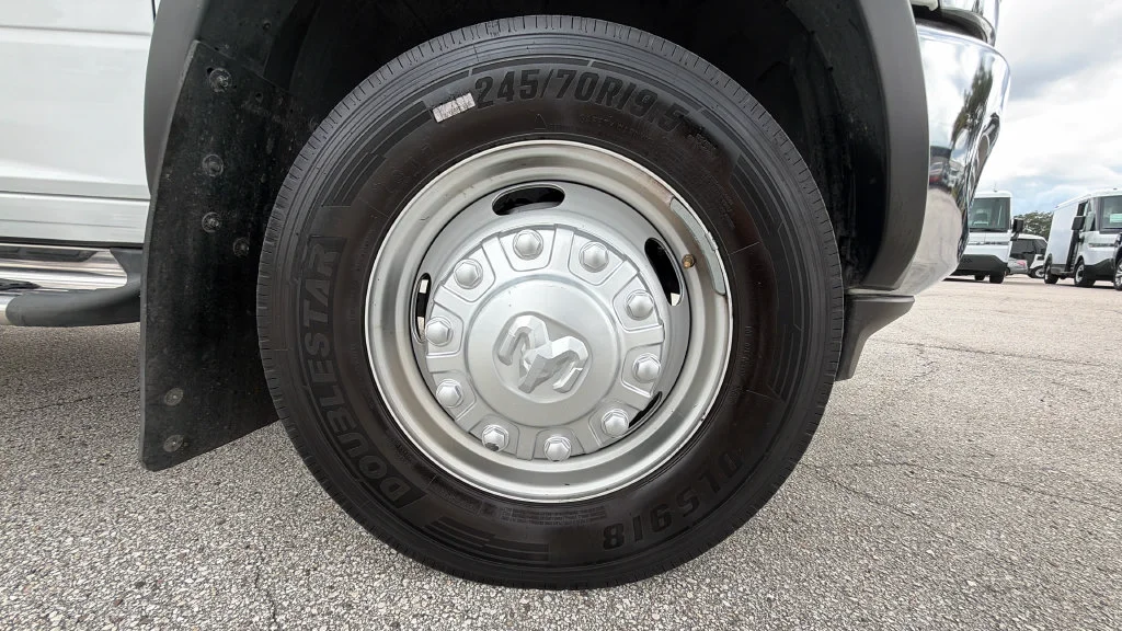 Used 2024  Ram Tradesman image 33