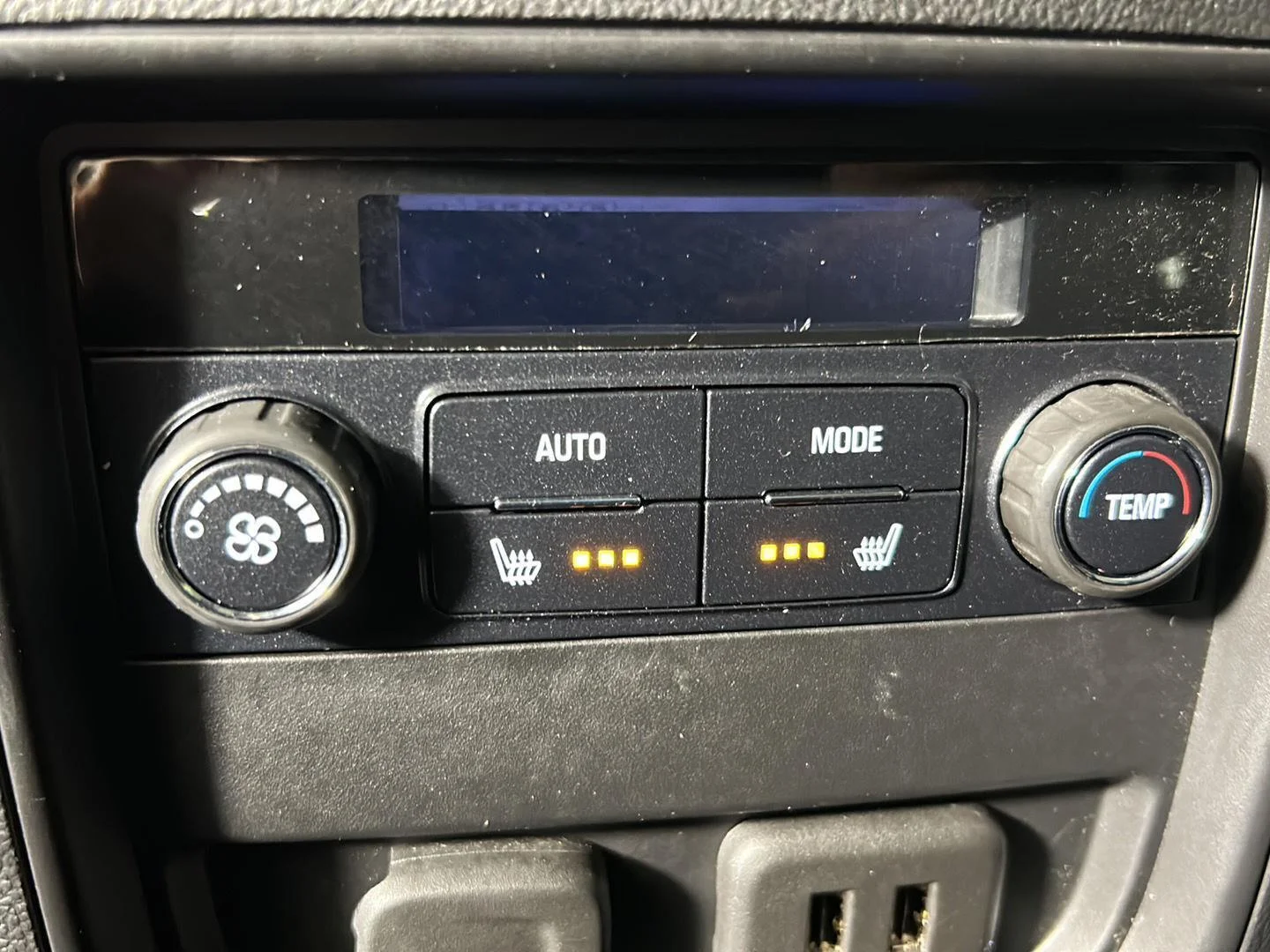 Used 2020 Espresso Buick Essence image 33