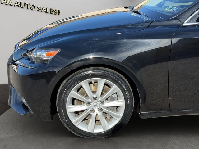 Used 2016 Black Lexus  image 25